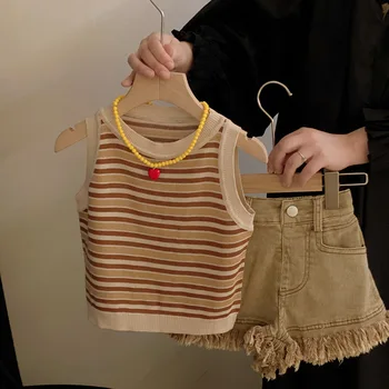Çocuk giyim Takım Elbise 2023 Yaz Yeni Kız Moda Çizgili Örgü Yelek kot şort takımı Çocuk Butik Giyim Seti