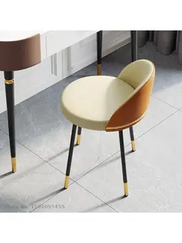 İskandinav soyunma sandalye yatak odası basit modern tuvalet masası makyaj dışkı yaratıcı yumuşak koltuk geri küçük daire ışık lüks