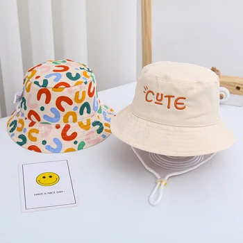 Yeni Yaz Erkek Bebek Her İki Taraf giyer balıkçı şapkası Yürüyor Çocuk Karikatür Mektup güneş şapkaları Çocuk Doğum Günü Düğün Parti Giyim
