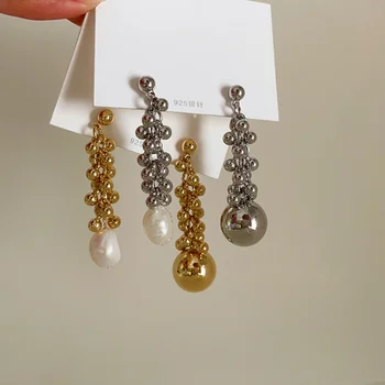 ALLNEWME Zarif Gerçek Tatlısu İnci Dangle Küpe Kadınlar için Altın Kaplama Metal Asimetri Uzun Küpe Bildirimi Mücevherat