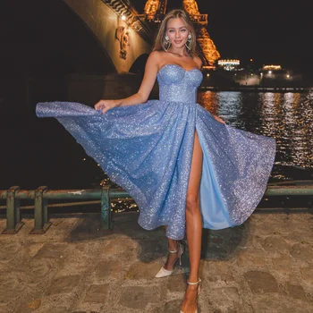 Çarpıcı Mavi Sevgiliye Balo Elbise Dönüş Kafaları Akşam Parti Şık Sprey altın net Diz Boyu Elbise Vestidos De Noche