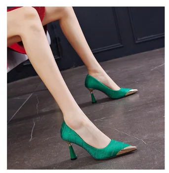 BCEBYL 2023 Yeni Moda kadın Sivri Burun Sığ Ağız Yüksek Topuk kadın Yeşil parti ayakkabıları Zapatos De Tacon Mujer